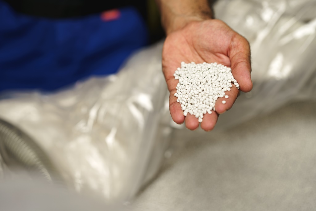 medikal-sektorunde-granul-pvc